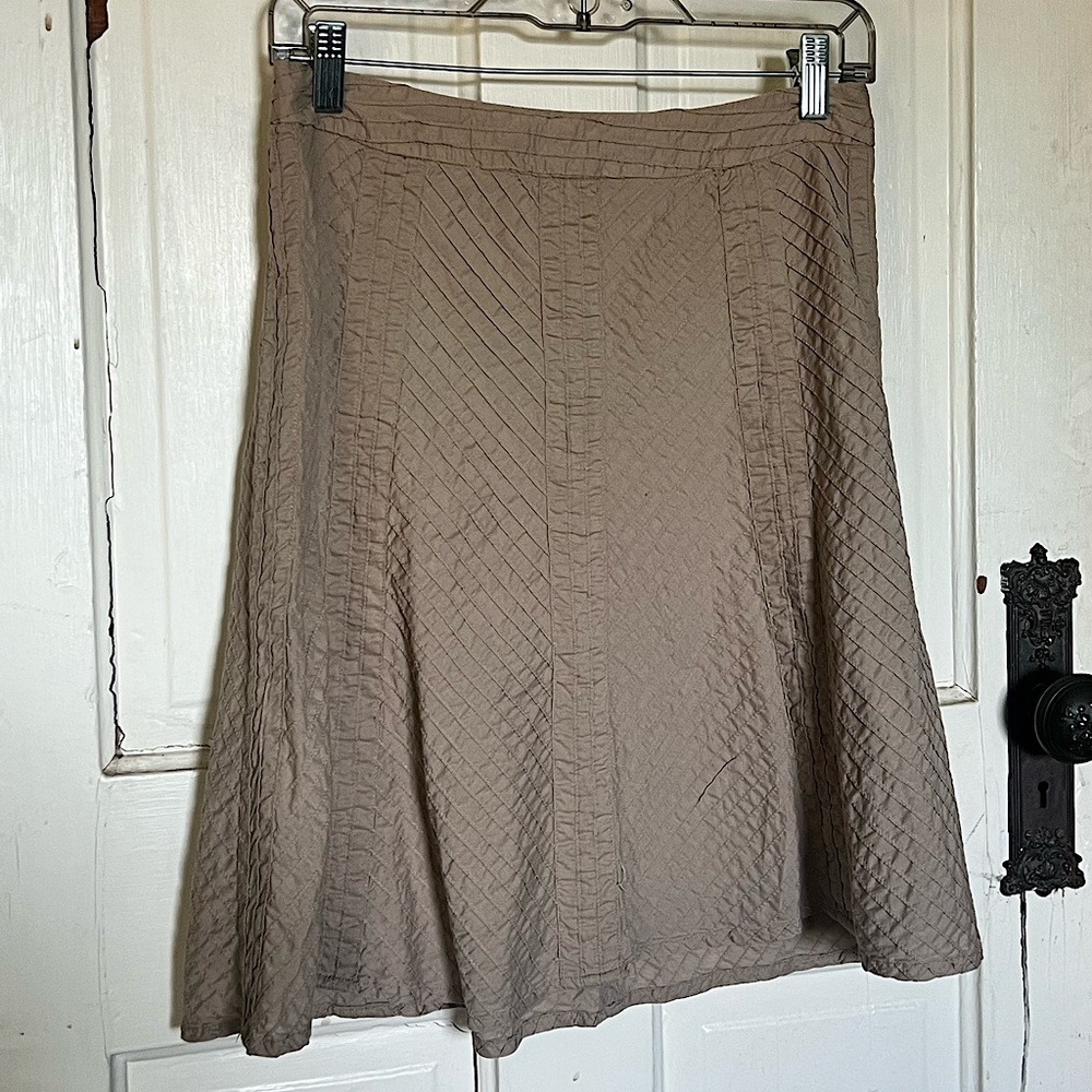 Beige GAP midi skirt
